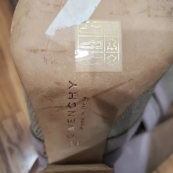 Givenchy peep toe open heels leather sandals Size 38 us 7 1/2 dusty mauve