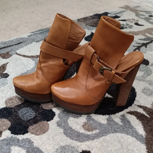 GOLO LEATHER Block Heel Platform Mule SANDALS Cognac Brown 7M Made in Italy Rare