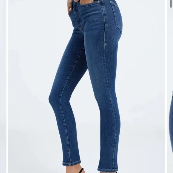 Good American Good Legs Cigarette Jeans - Indigo319