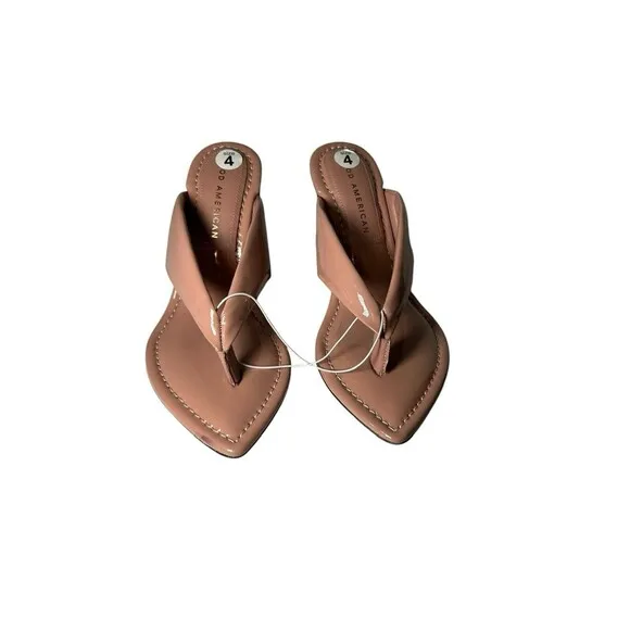 GOOD AMERICAN Women's Dusty Patent Lucite Wedge Size 4 Thong Sandals- Read