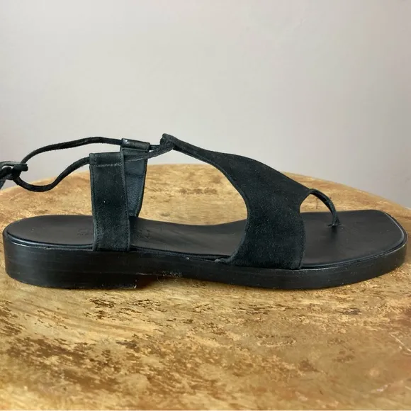 Gucci Leather Sandals - 37C