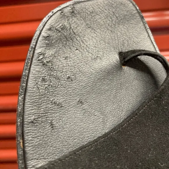 Gucci Leather Sandals - 37C