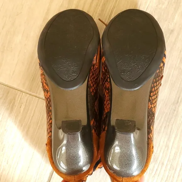 HELLE COMFORT Shoes Low Heel Ankle Bootie Animal Print Snake Tiger Zebra