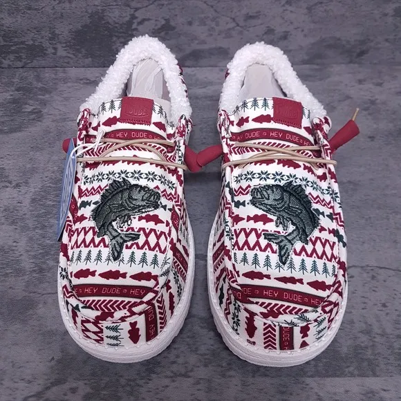 HEY DUDE Wally Merry Fishmas Sweater Slip On Loafer Shoes Mens Size 9 Red Green