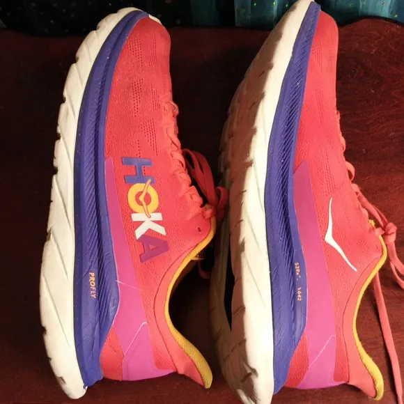 Hoka One One  Men's Size 12D Profly   Mach 4 Training Sneakers