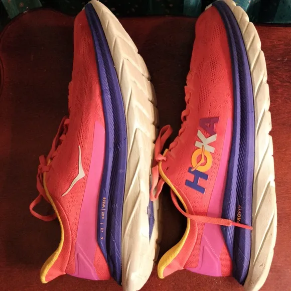 Hoka One One  Men's Size 12D Profly   Mach 4 Training Sneakers