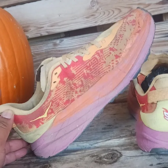 HOKA Speedgoat 6 Multicolor Running Shoes