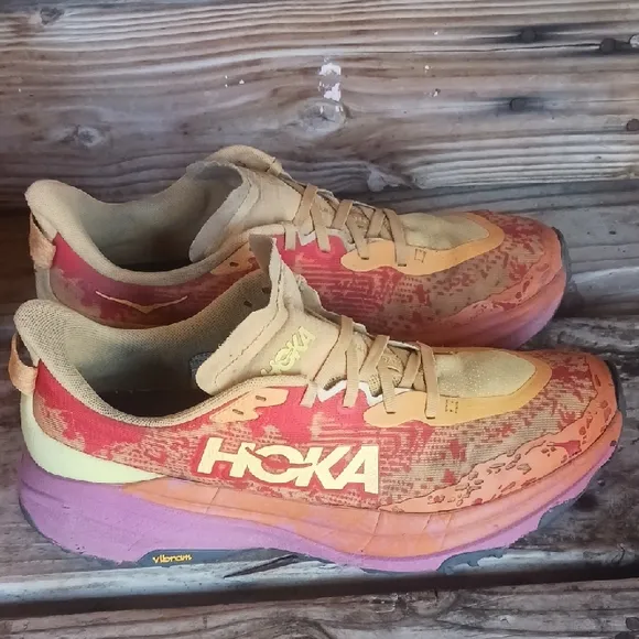 HOKA Speedgoat 6 Multicolor Running Shoes