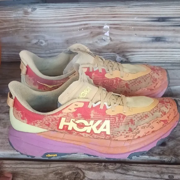 HOKA Speedgoat 6 Multicolor Running Shoes