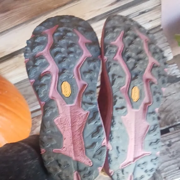 HOKA Speedgoat 6 Multicolor Running Shoes