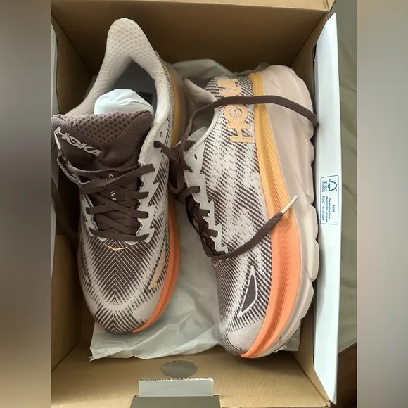 HOKA Women's Clifton 9 GTX Running Shoes
