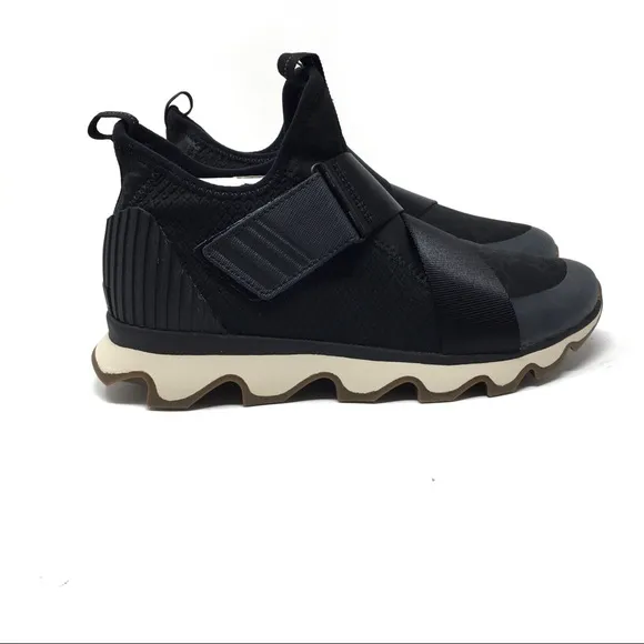 🎉Host Pick🎉Sorel Kinetic Sneaker Black/White Slip-on Shoes, Sz 9.5