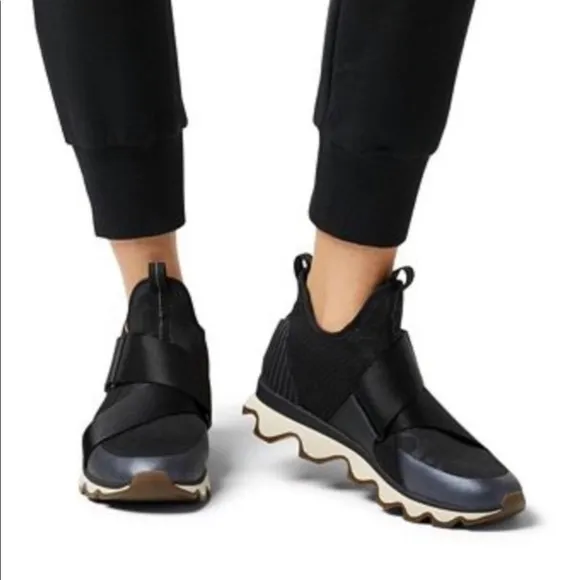 🎉Host Pick🎉Sorel Kinetic Sneaker Black/White Slip-on Shoes, Sz 9.5