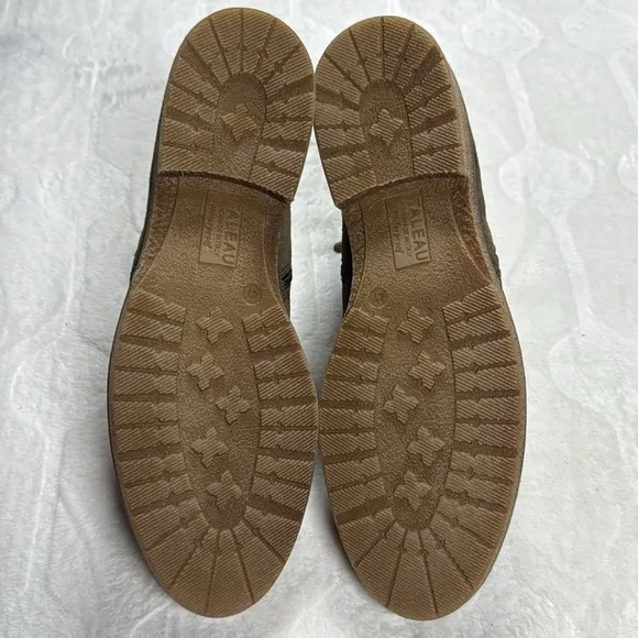 Italeau Foliana Womens Suede Waterproof Booties Taupe LavatoSize EU 41 US 10.5