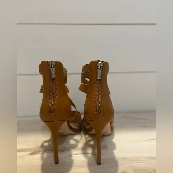 Jessica Simpson~NWOB~Criss Cross~Elastic~Strapped~Stiletto Heel~Sandals~Size 11