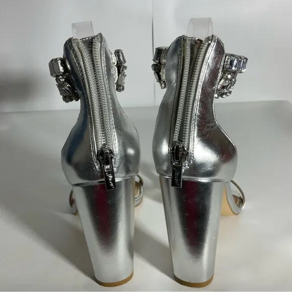 Jewel Badgley Mischa Sexy Silver Metallic Open Toe Double Row Jeweled Sandal Sz7