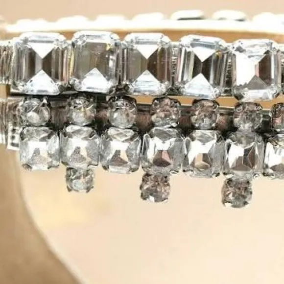 Jewel Badgley Mischa Sexy Silver Metallic Open Toe Double Row Jeweled Sandal Sz7