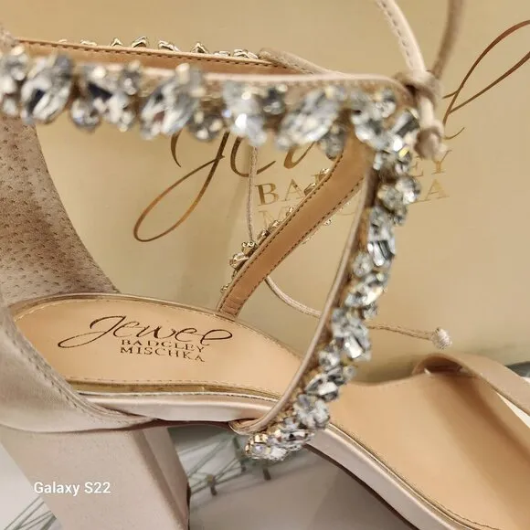 Jewel Badgley Mischka Satin Embellished Half block, Sandals. NIB. Size 6.5