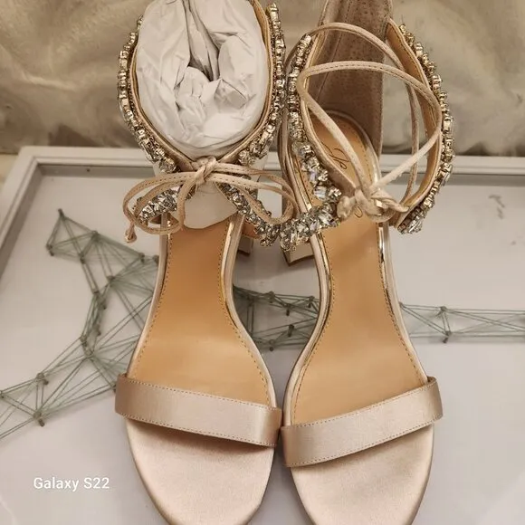 Jewel Badgley Mischka Satin Embellished Half block, Sandals. NIB. Size 6.5
