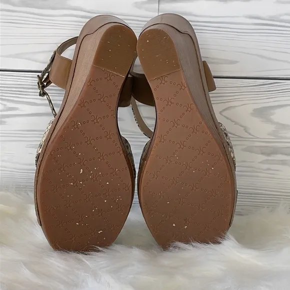 Johnston &amp; Murphy Snake Embossed Wedge Sandals