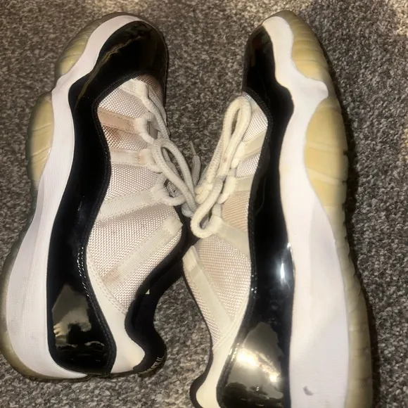 Jordan Men's White and Black Sneakers
