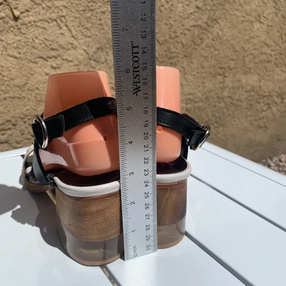 Justa Osadia designer sandals black and white leather size 40