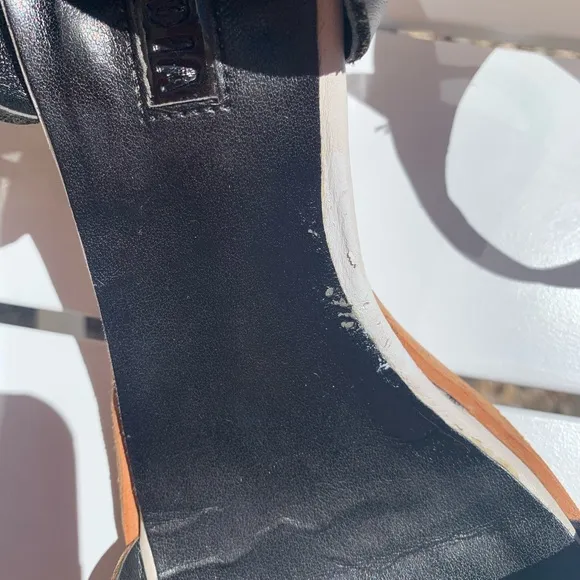 Justa Osadia designer sandals black and white leather size 40
