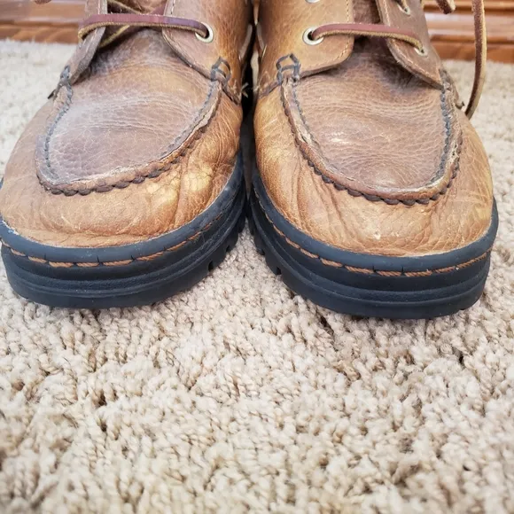 Justin 995 Leather Chukka Boots