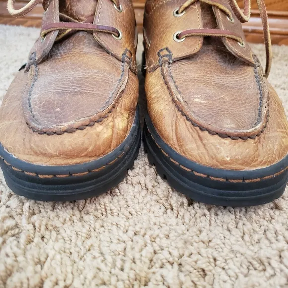 Justin 995 Leather Chukka Boots