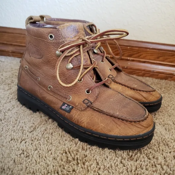 Justin 995 Leather Chukka Boots