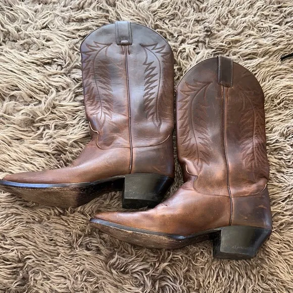 Justin Bay Apache Cowhide Foot L4935 Classic Western Boot Ladies 8 1/2C EUC $289