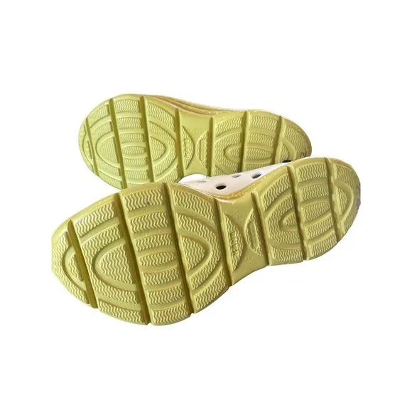 KANE Shoes‎ Active Recovery Shoe Revive Sneaker  White/Yellow Speckle W10/M8 NEW