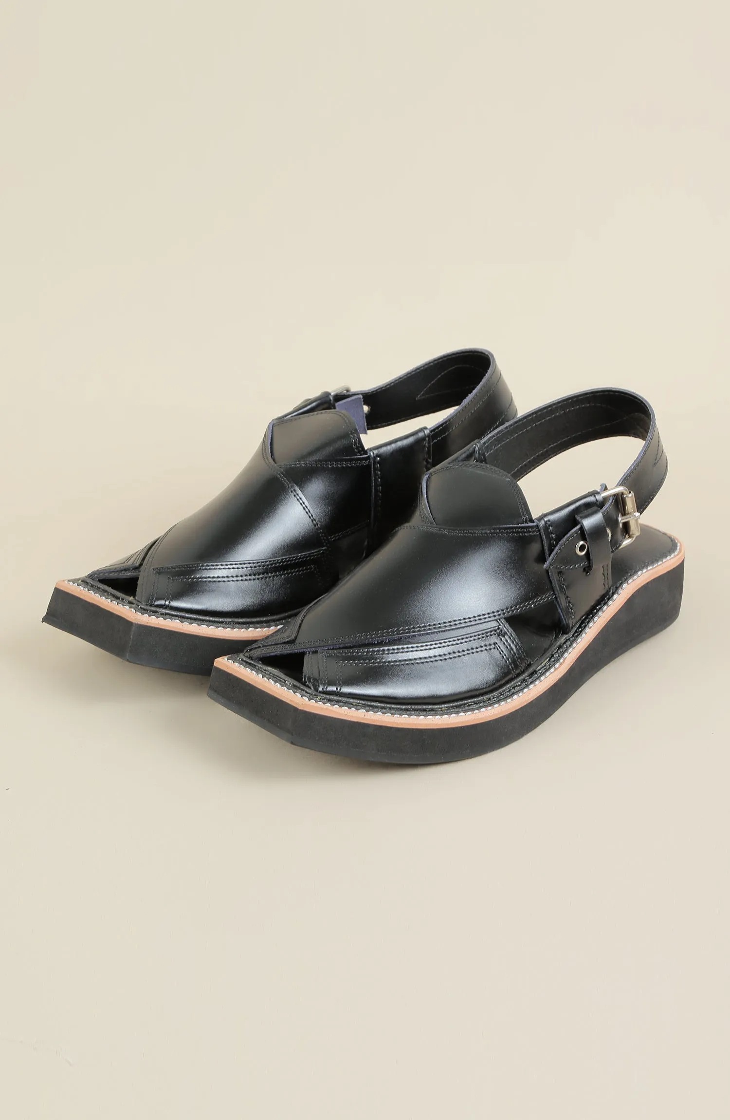 Kaptaan Shahnameh Chappal