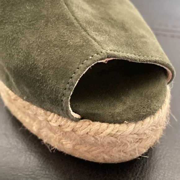 Karen Millen Green Suede Peep Toe Wedge Heel Sandal