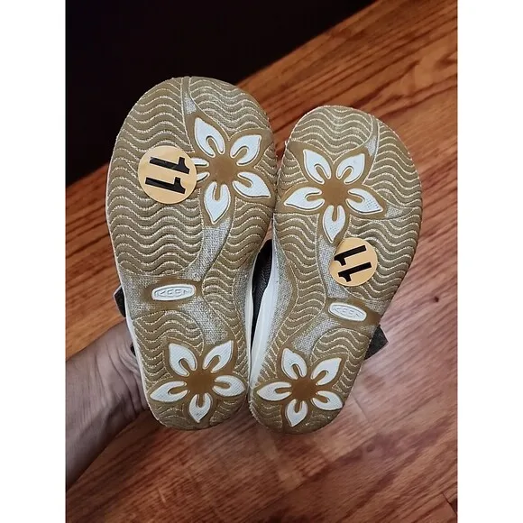 Keen Elle Backstrap Sandals Girls Kids 11 Tan Adjustable Open Toe NEW