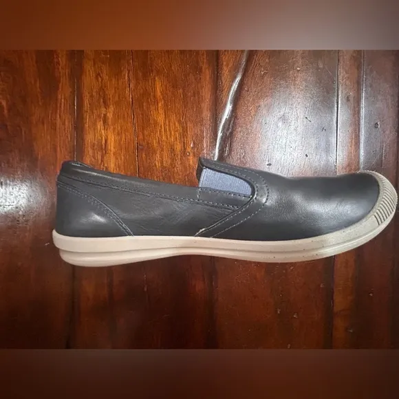 KEEN Lorelai Blue Mirage Leather Slip On Shoes Womens Size 8.5