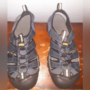 Keen Men’s Newport H2 Sandals Size 11