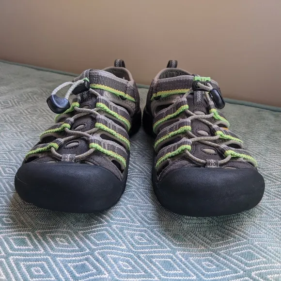 Keen Newport H2 Youth Sandals in Gray &amp; Green