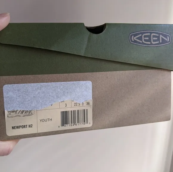 Keen Newport H2 Youth Sandals in Gray &amp; Green