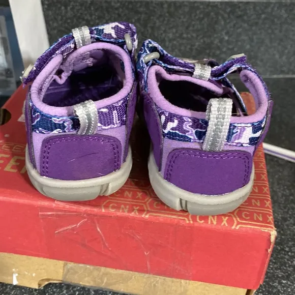 KEEN Unisex-Child Seacamp 2 CNX Closed Toe Sandals Size 5 tots