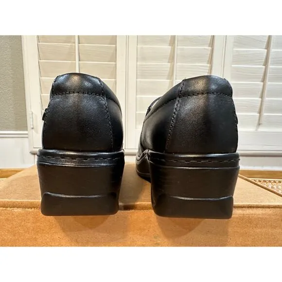 Klogs Footwear Women's Naples Mules Black Smooth Leather 7.5 Medium NWOB Nurses