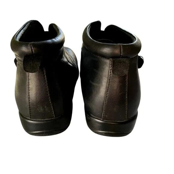 Klouds Australia Willough Black Leather Comfort Shoes Booties Size 7 Wide