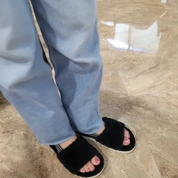 Koolaburra By UGG Fuzz'n II Faux Fur Sandals