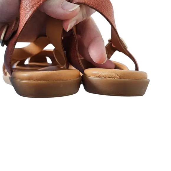 Kork-ease brown close toe fisherman sandals size 7/38