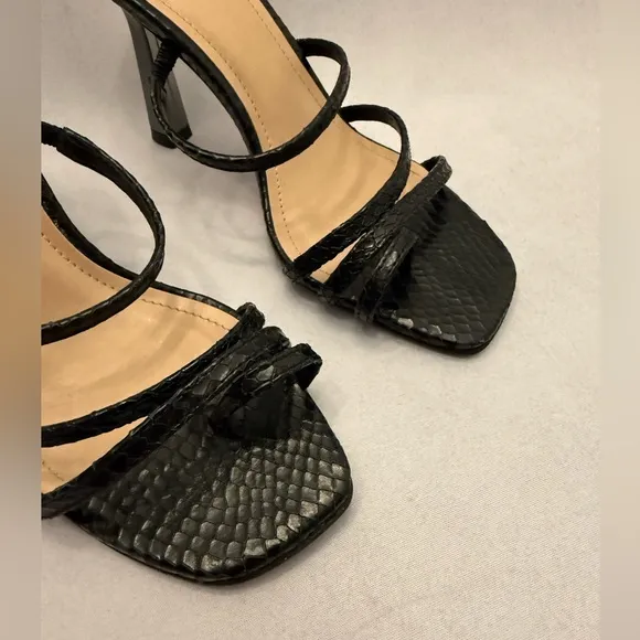 Kurt Geiger Carvela Lizard Print Sandals Sz 36
