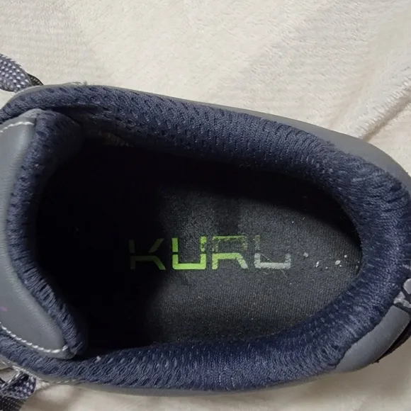 KURU Quantum Mesh‎ womens gray and lavender Size 7 Running Shoes