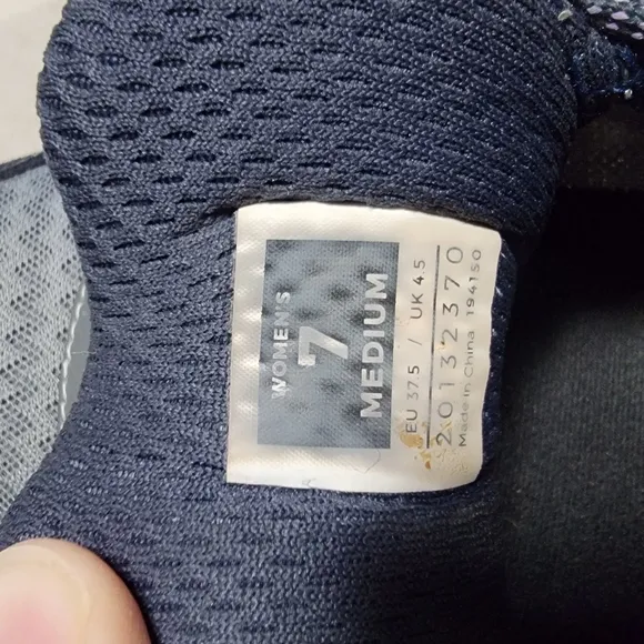 KURU Quantum Mesh‎ womens gray and lavender Size 7 Running Shoes