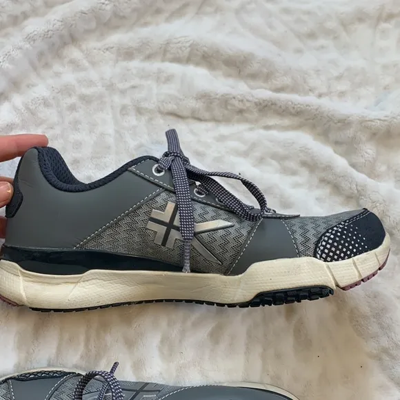 Kuru Quantum Shoes Pewter Night Sky Lavendar Size 6.5