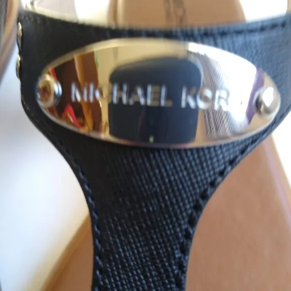 Ladies Michael Kors Black, SZ 6 1/2 Thong Sandals