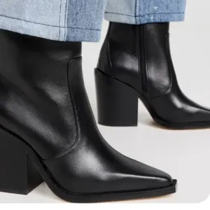 Larroude James Black Leather Boots... Size 6.5